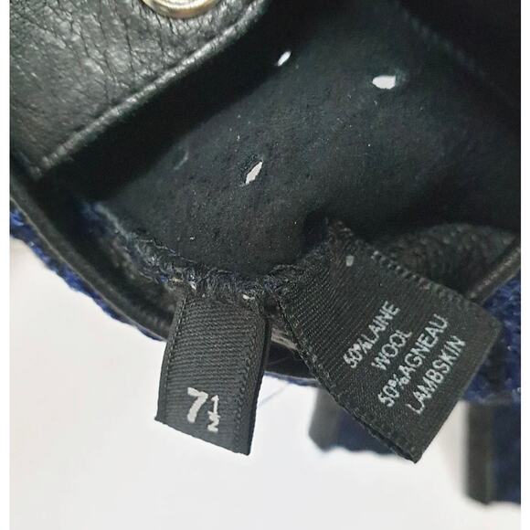 NWOB Chanel Blue Tweed Leather Mittens, Size 7.5 - Picture 6 of 6